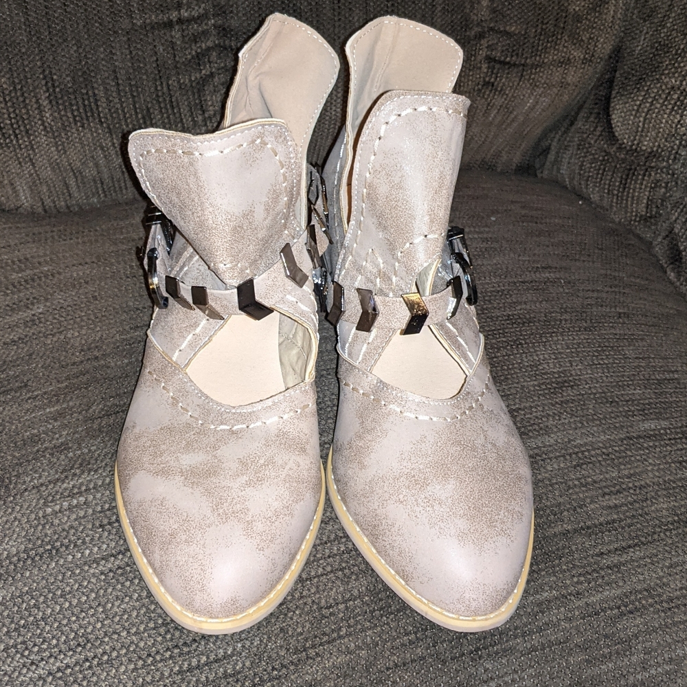 Women's Leather Ankle Boots
